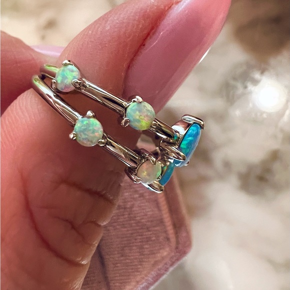 New!Blue and white Opal ring stacking set of 2. Set in solid 925 Sterling Silver - Picture 10 of 17